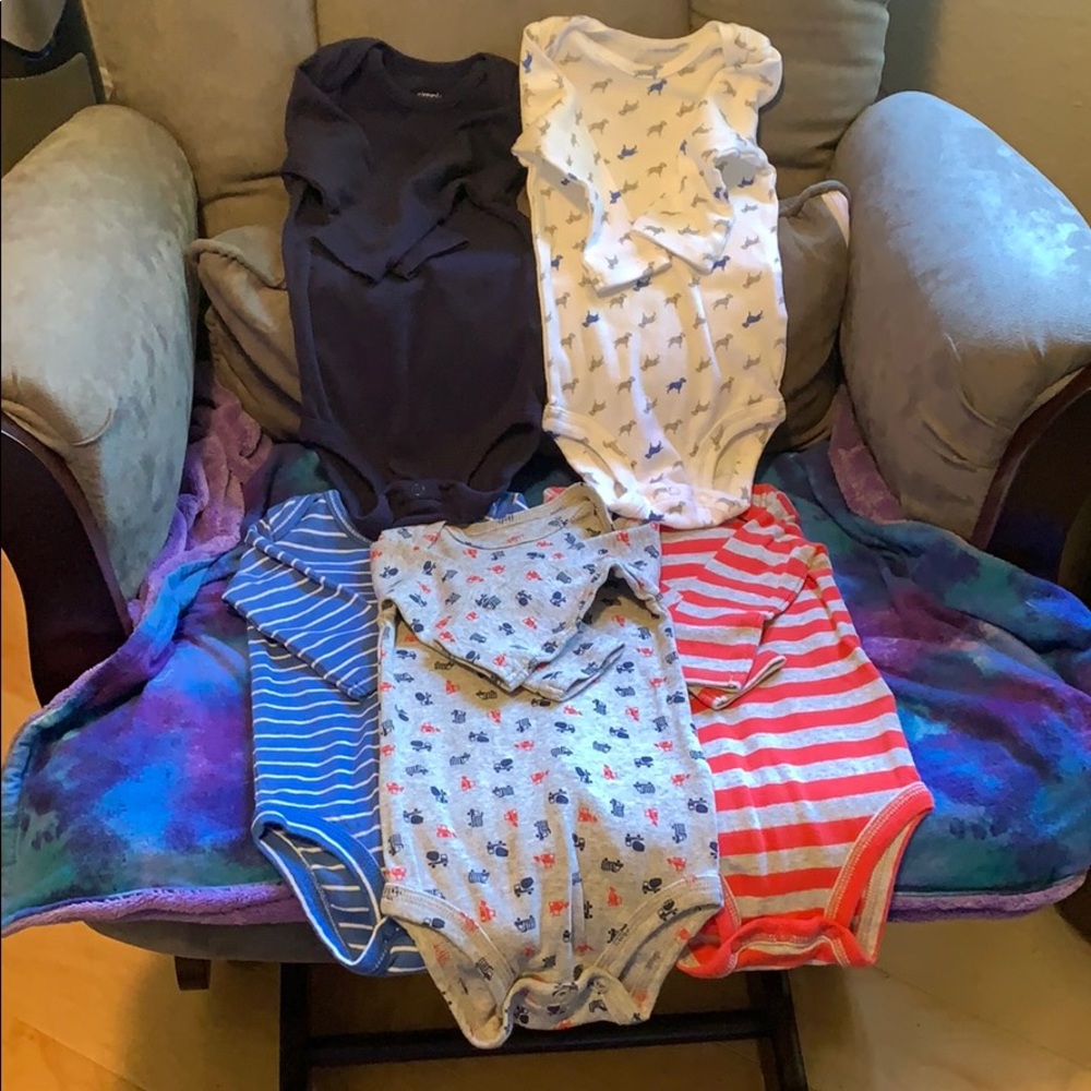 5 long sleeved onesies 3-6 month boy